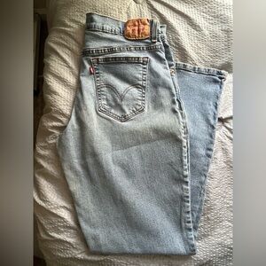 Vintage Levi’s Jeans Classic Relaxed Boot Cut 550s